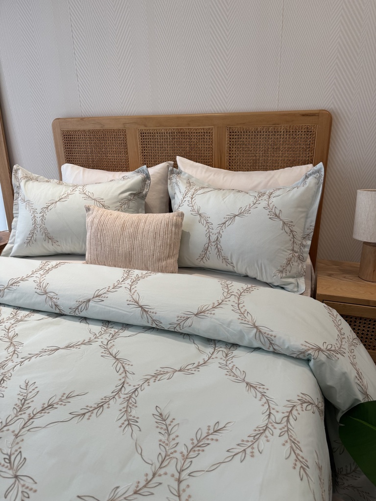 Housse de couette 3 pieces emas brode fleur 