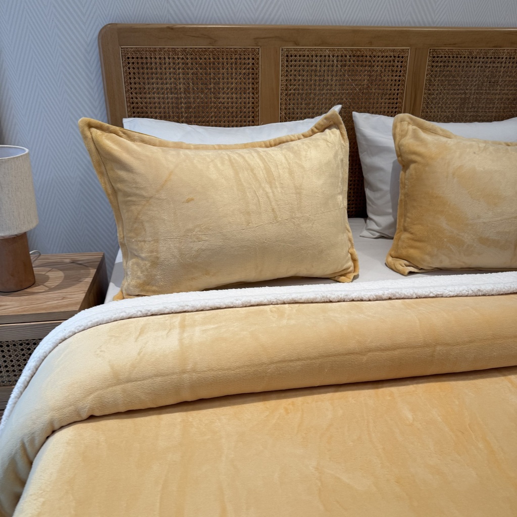 Couverture 3 pieces uni jaune 