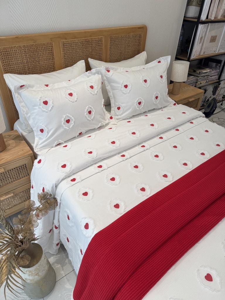 Couvre lit Guzel 6 Pieces coeur rouge
