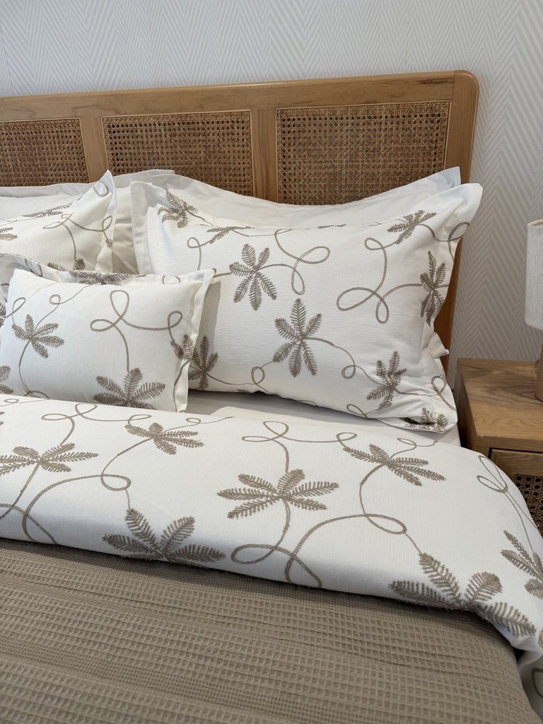 Couvre lit 4 Pieces Fleurs de Lin Marron