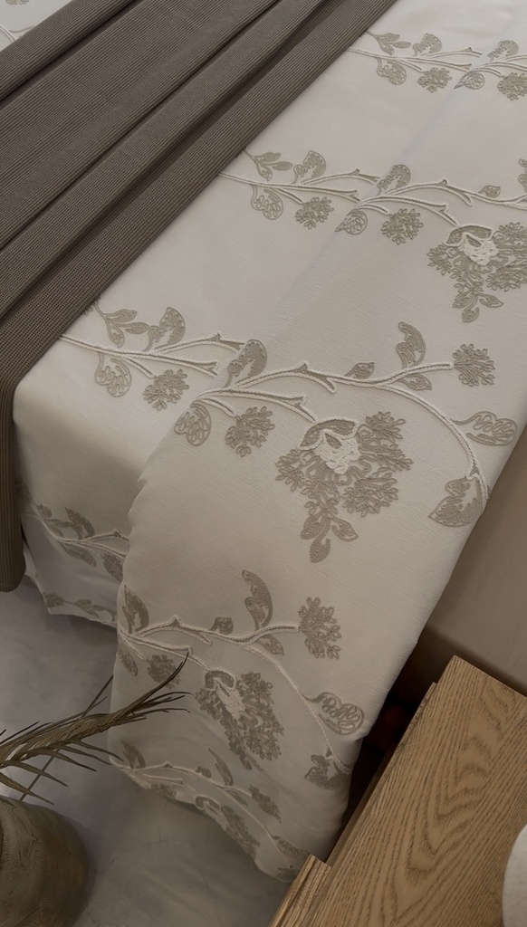 Couvre lit 4 Pieces Fleurs New beige