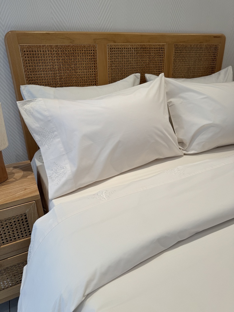 Parure de drap POLOPOLO Bordé 100% Coton percale 4 Pieces Blanc cassé Motif 2