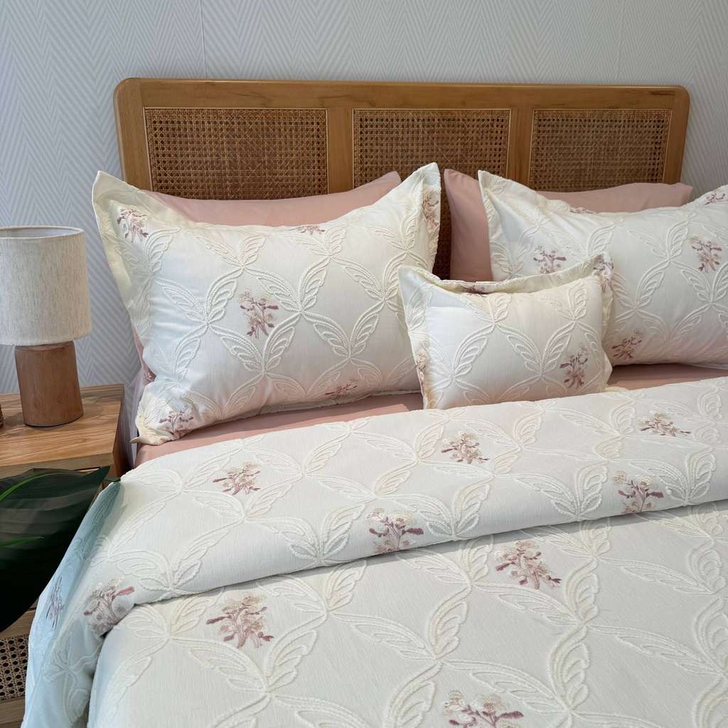 Couvre Lit Teillis Floral 4 Pieces