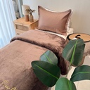 Couverture Piere Cardin 1 place Marron