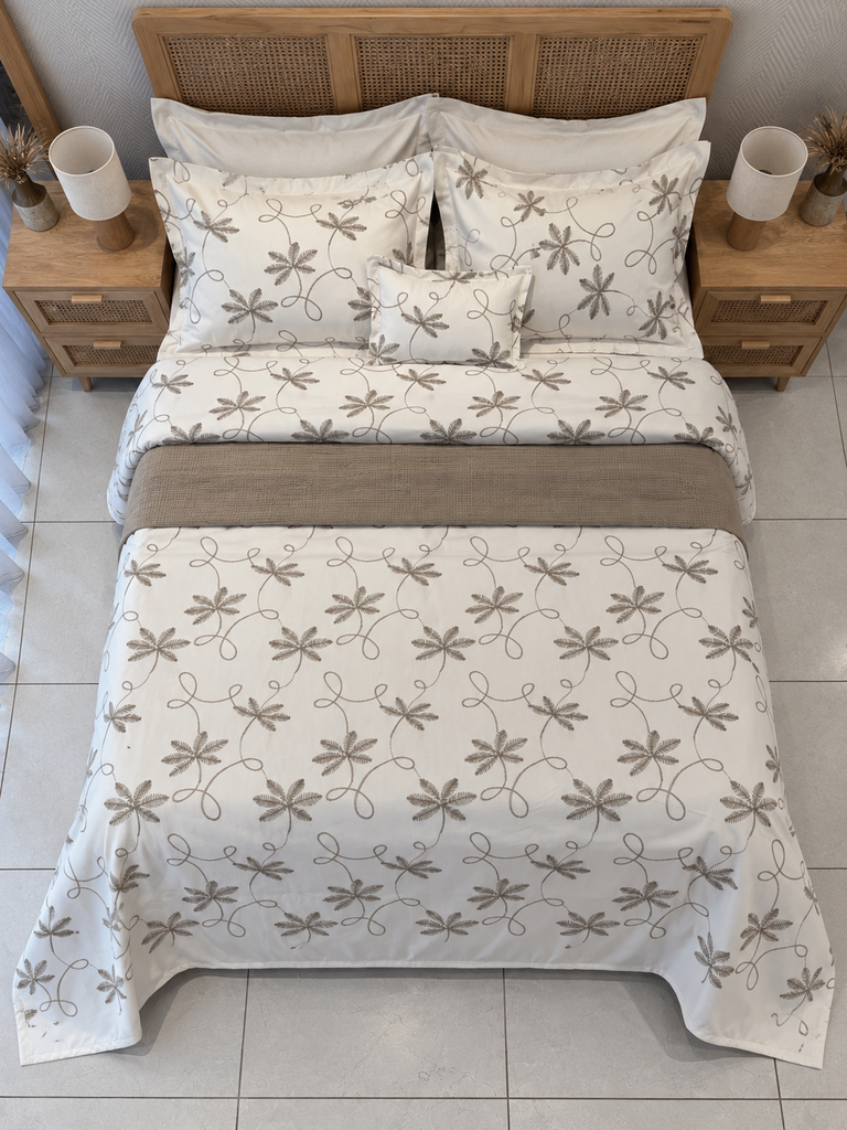 Couvre lit 4 Pieces Fleurs de Lin Marron